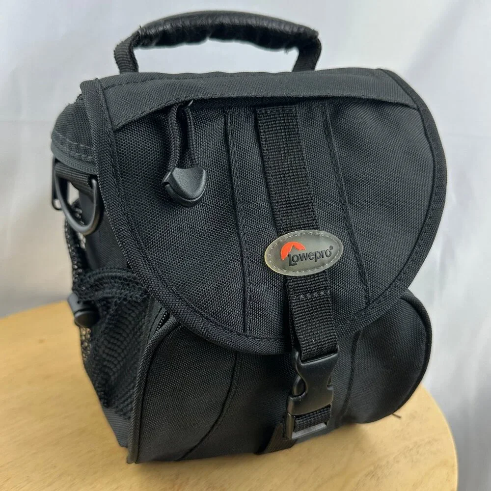 Lowepro EX 120 camera bag (Bundle Eligible)